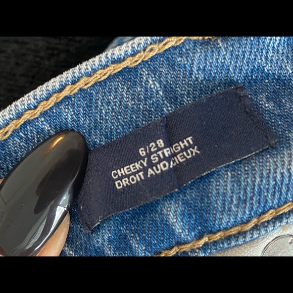 Gap high waisted cheeky ankle straight jeans. Button up front size 28 - Picture 4 of 6